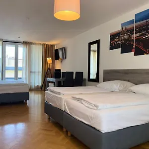 Opera Hotell